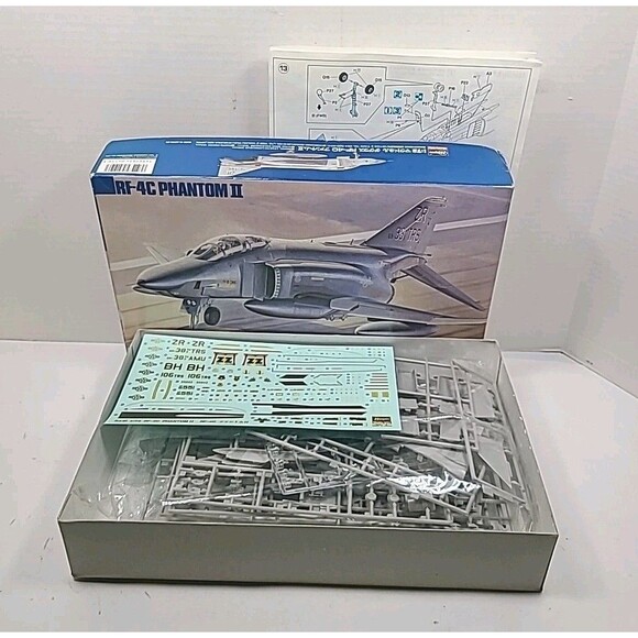 Hasegawa RF-4C Phantom II 1/72 Model Jet Airplane Kit OPEN BOX Complete 04110 - Picture 6 of 6